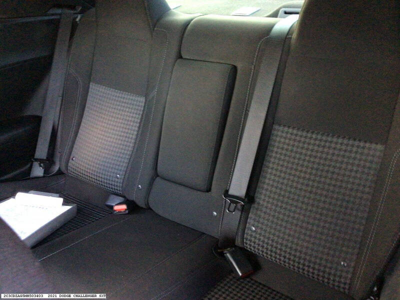 2021 Dodge Challenger SXT