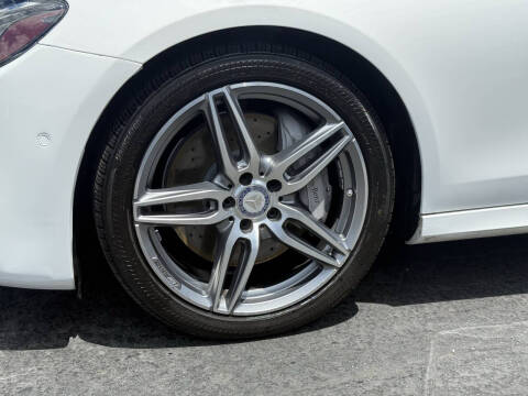 2017 Mercedes-Benz E-Class E 300