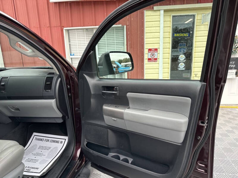 2016 Toyota Sequoia SR5