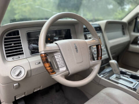 2008 Lincoln Navigator