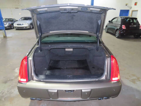 2011 Cadillac DTS Luxury Collection