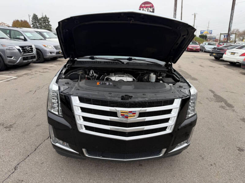 2019 Cadillac Escalade Luxury