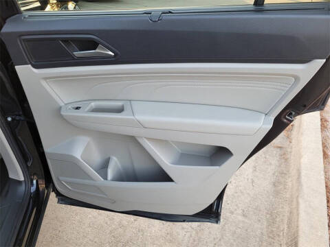 2023 Volkswagen Atlas V6 SE