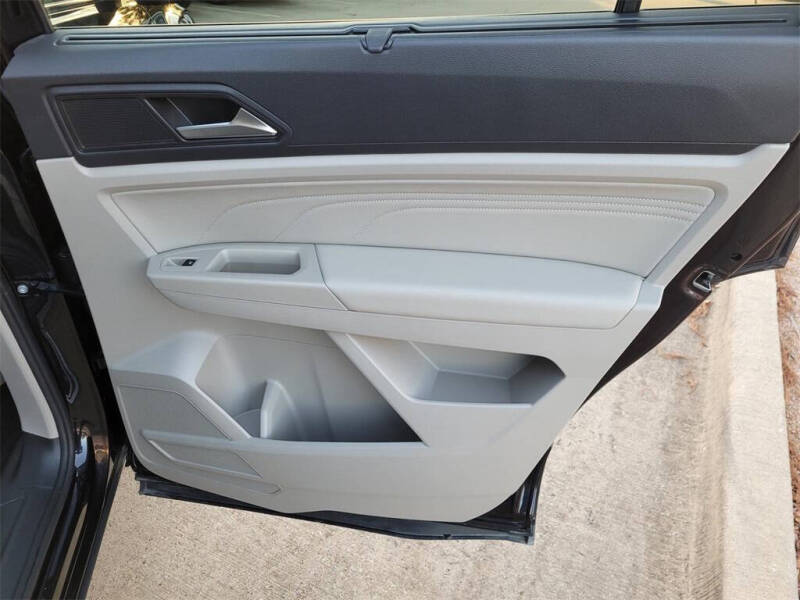 2023 Volkswagen Atlas V6 SE