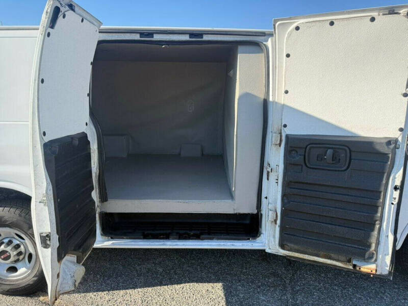 2017 GMC Savana 3500