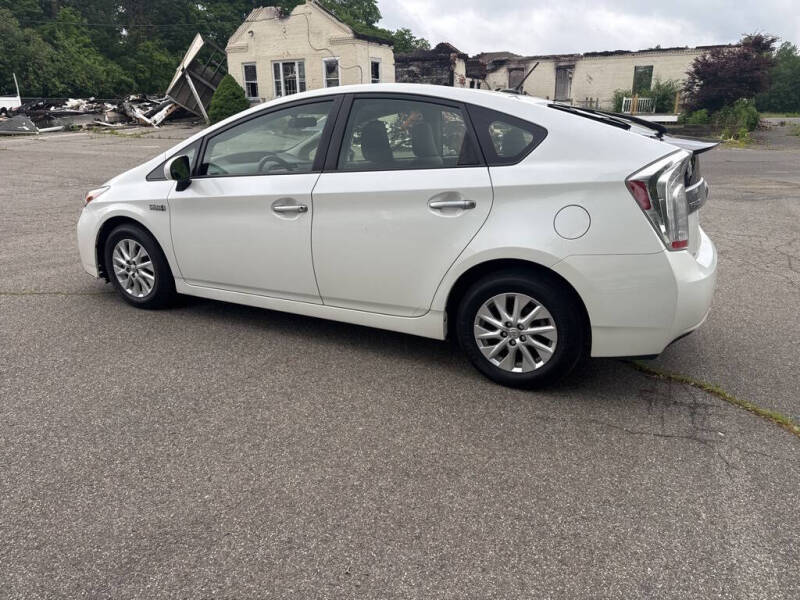 2012 Toyota Prius Plug-in Hybrid