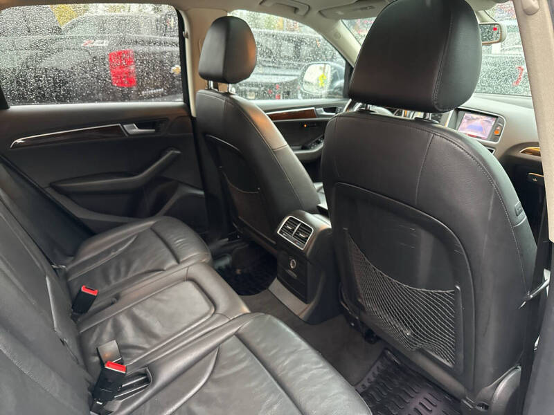 2012 Audi Q5 3.2 quattro Premium Plus