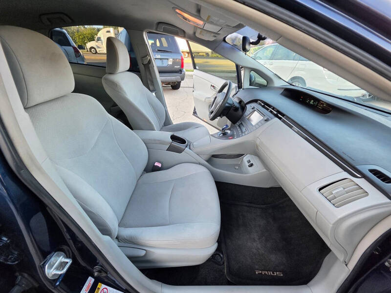 2012 Toyota Prius Two