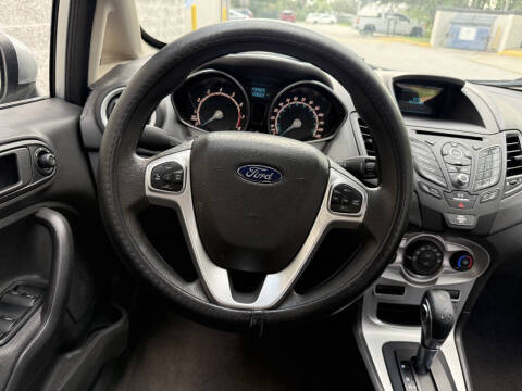 2017 Ford Fiesta SE