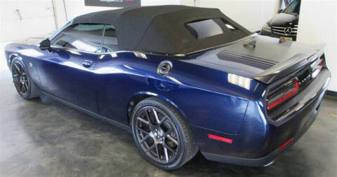 2016 Dodge Challenger 392 HEMI Scat Pack Shaker