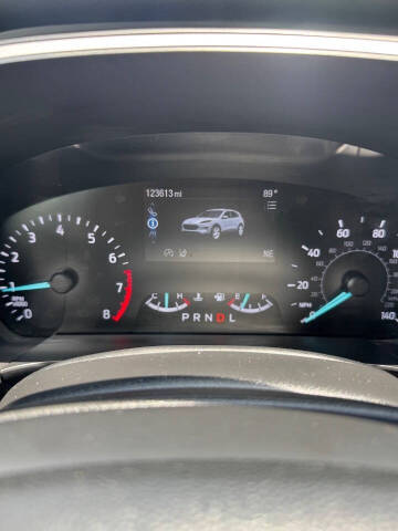 2020 Ford Escape SE