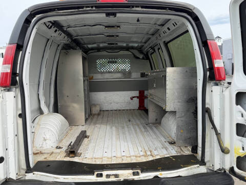 2017 Chevrolet Express 2500