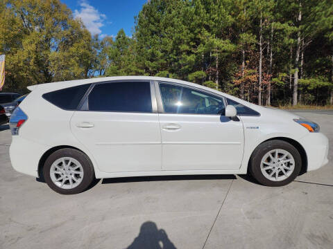 2014 Toyota Prius v Two