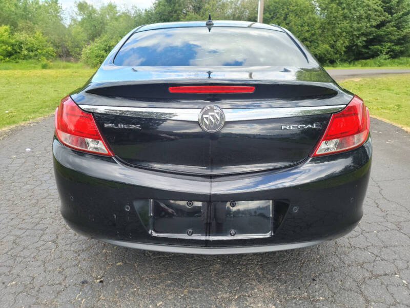 2013 Buick Regal Premium 1