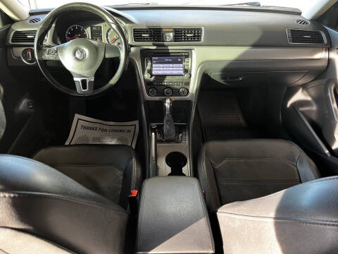 2015 Volkswagen Passat 1.8T Limited Edition