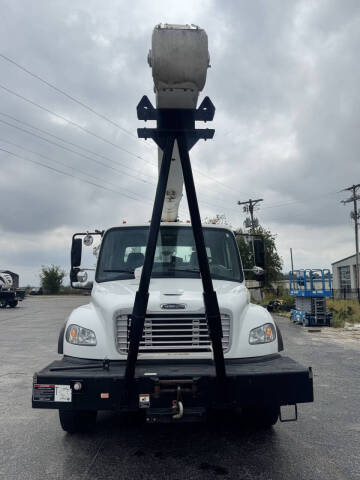 2015 Freightliner M2 106