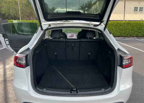 2024 Tesla Model Y Long Range