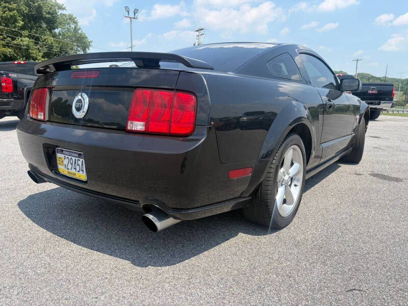 2009 Ford Mustang GT Deluxe
