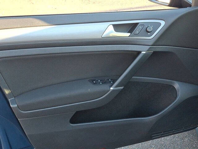 2016 Volkswagen Golf SportWagen TSI S