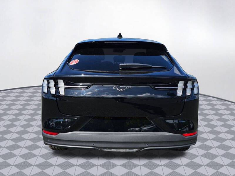 2024 Ford Mustang Mach-E Select
