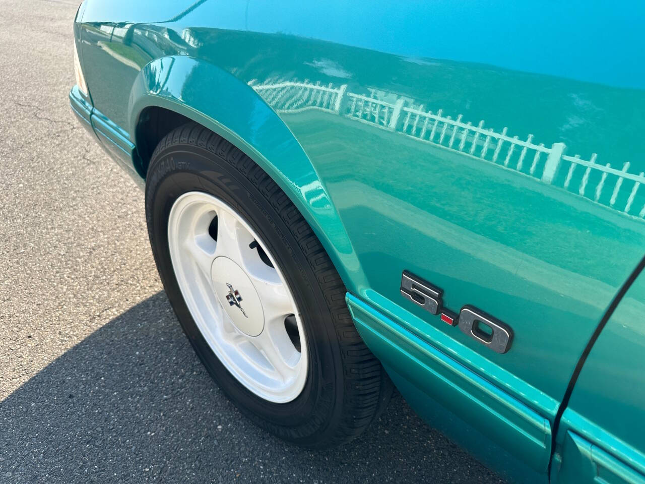 1992 Ford Mustang 13