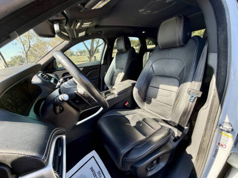 2017 Jaguar F-PACE 20d R-Sport