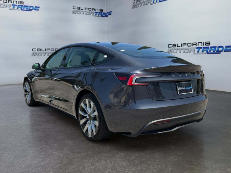 2024 Tesla Model 3