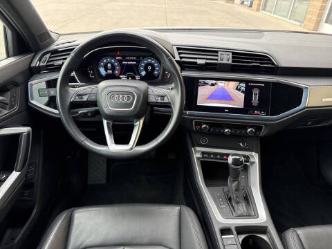 2023 Audi Q3 quattro S line Premium 45 TFSI