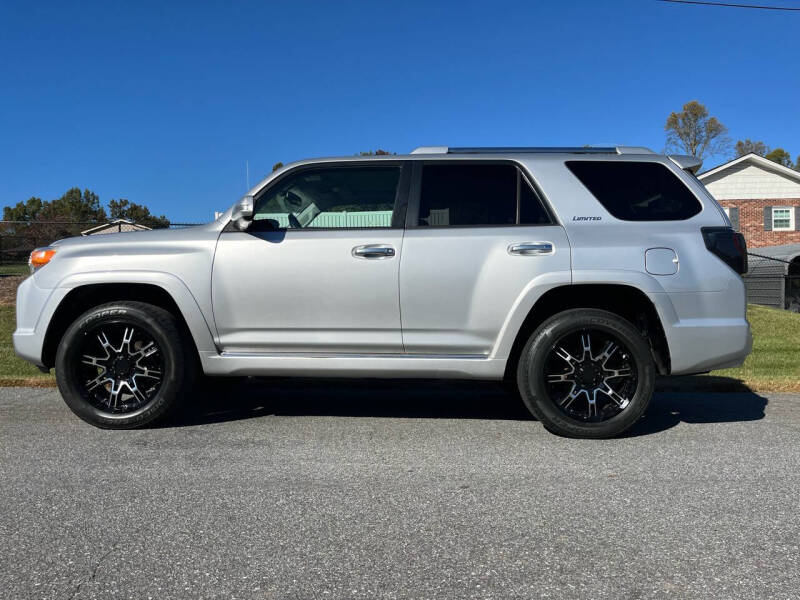 2011 Toyota 4Runner Limited photo 9