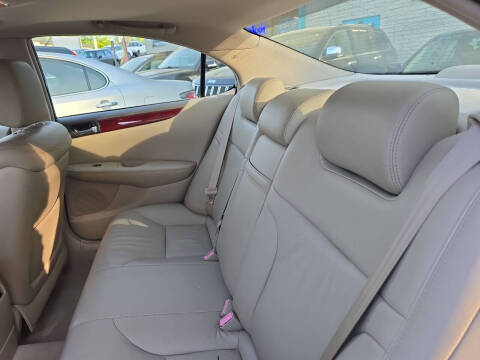 2004 Lexus ES 330