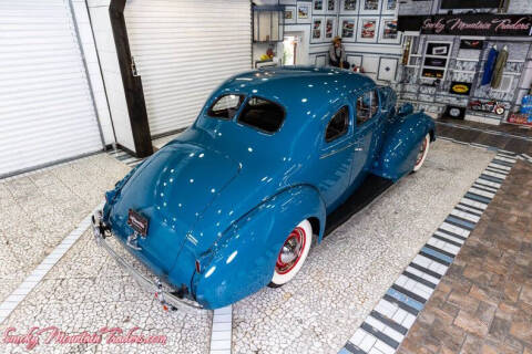 1940 Packard 120