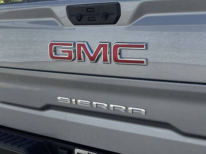 2025 GMC Sierra 1500 AT4X