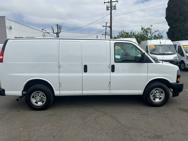 2021 Chevrolet Express 2500