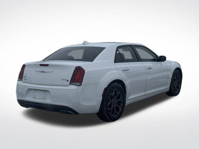 2018 Chrysler 300 S