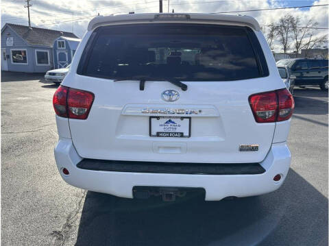 2015 Toyota Sequoia SR5