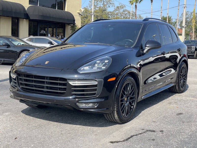 2016 Porsche Cayenne GTS