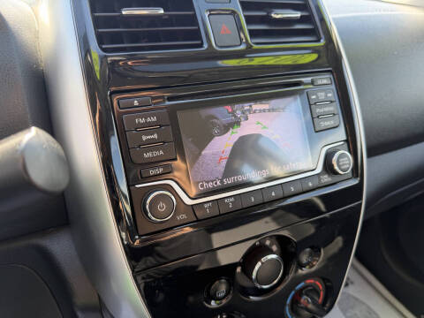 2018 Nissan Versa SV