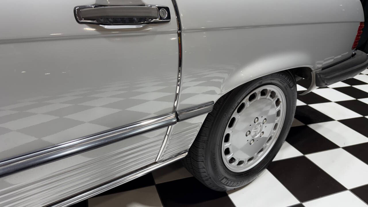 1988 Mercedes-Benz 560-Class 21