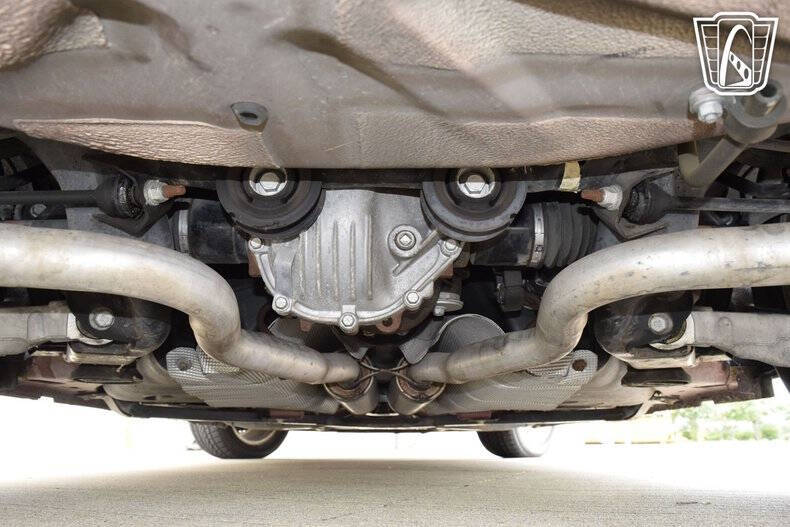 2004 Ford Thunderbird Deluxe