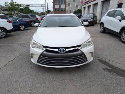 2017 Toyota Camry Hybrid XLE