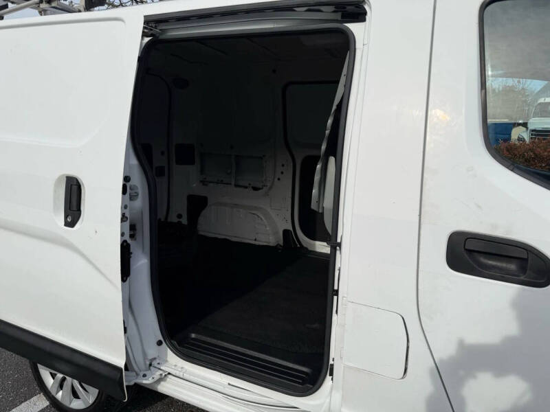 2017 Nissan NV200