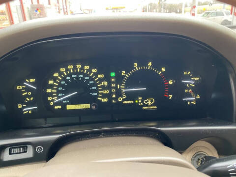 2000 Lexus LX 470