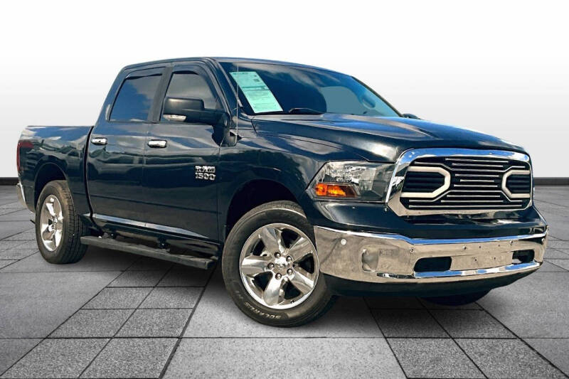 2016 RAM 1500 SLT