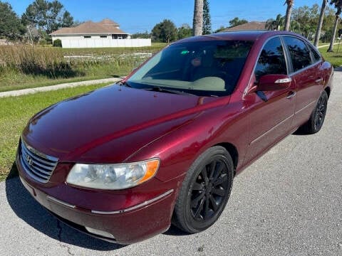 2009 Hyundai Azera for sale at CLEAR SKY AUTO GROUP LLC in Land O Lakes FL