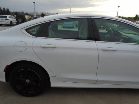 2016 Chrysler 200 Limited