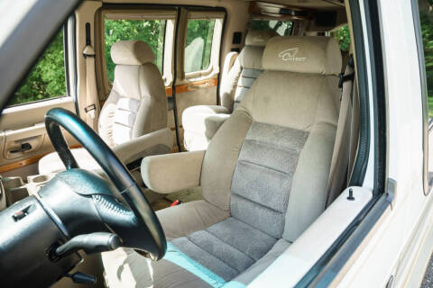 2002 Ford E-Series E-150