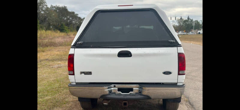 2003 Ford F-150 XLT photo 8