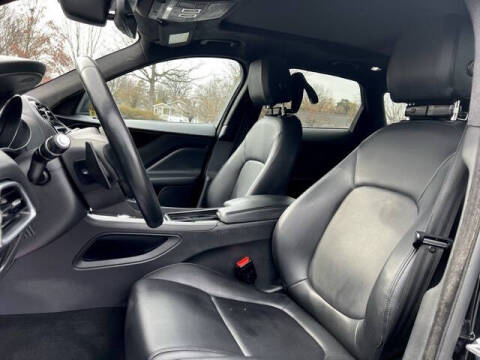 2020 Jaguar F-PACE 25t Premium