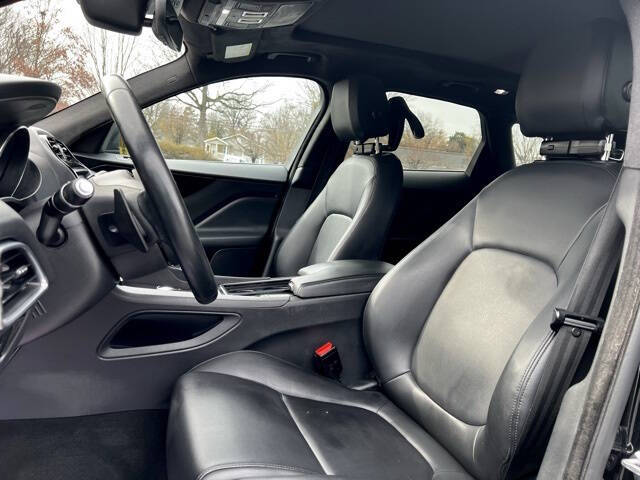 2020 Jaguar F-PACE 25t Premium