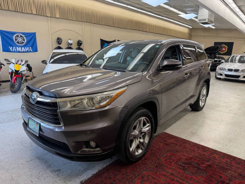 2016 Toyota Highlander Limited Platinum